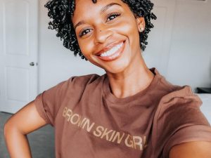Jessica Lewis – Best Natural Hair Care Beauty Vloggers To Follow For Hair Care