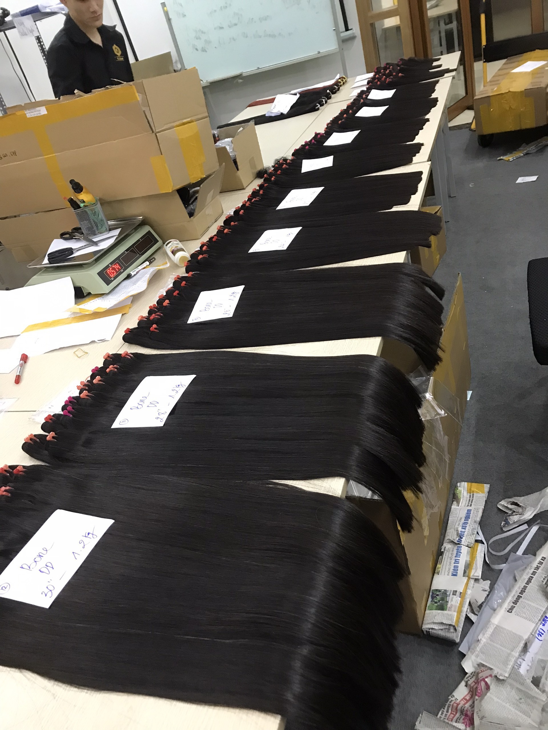 Black color hair weave